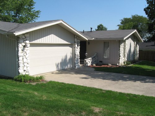 Property photo 2 - 3 Bedroom, 2 Bath Home on Cul-de-sac Lot